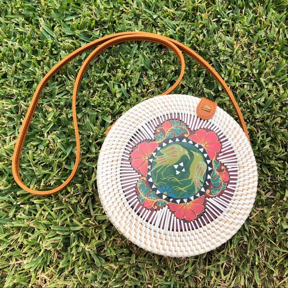 Batik Handbags - Authentic Bali Straw Circle Purse with Cute Design